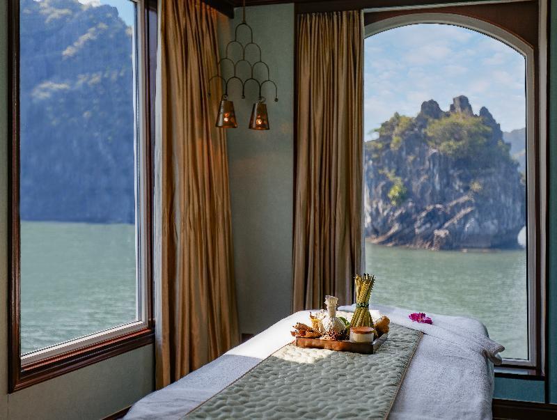 Heritage Line Ylang Cruise - Halong Bay & Lan Ha Bay Ha Long Bagian luar foto